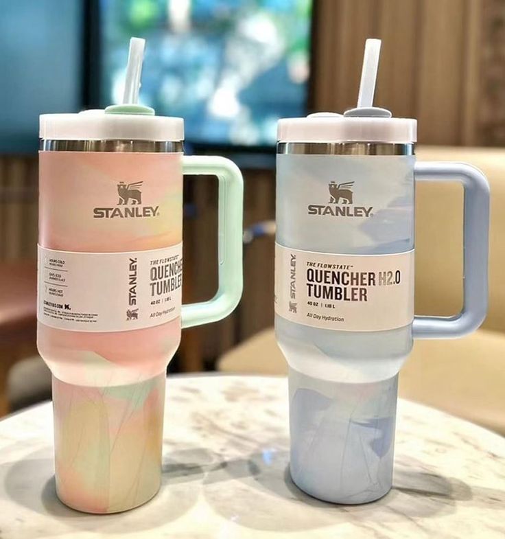 Stanley Quencher H2.0 Tumbler Cup 40oz/1.18L Stainless Steel Tumbler with Straw Lid - Double Wall Vacuum Insulated Car Travel Mug