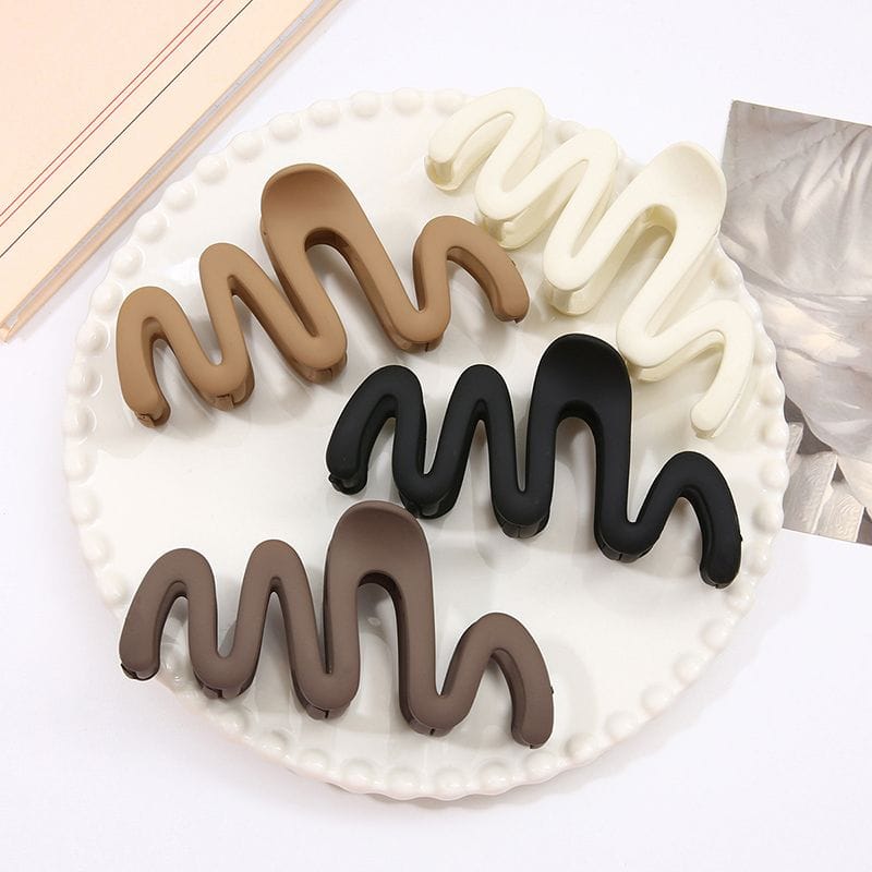 Wavy matt Hair clip