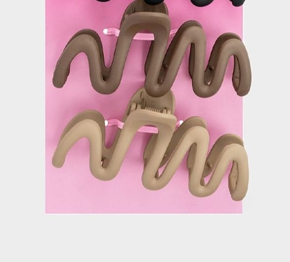 Wavy matt Hair clip